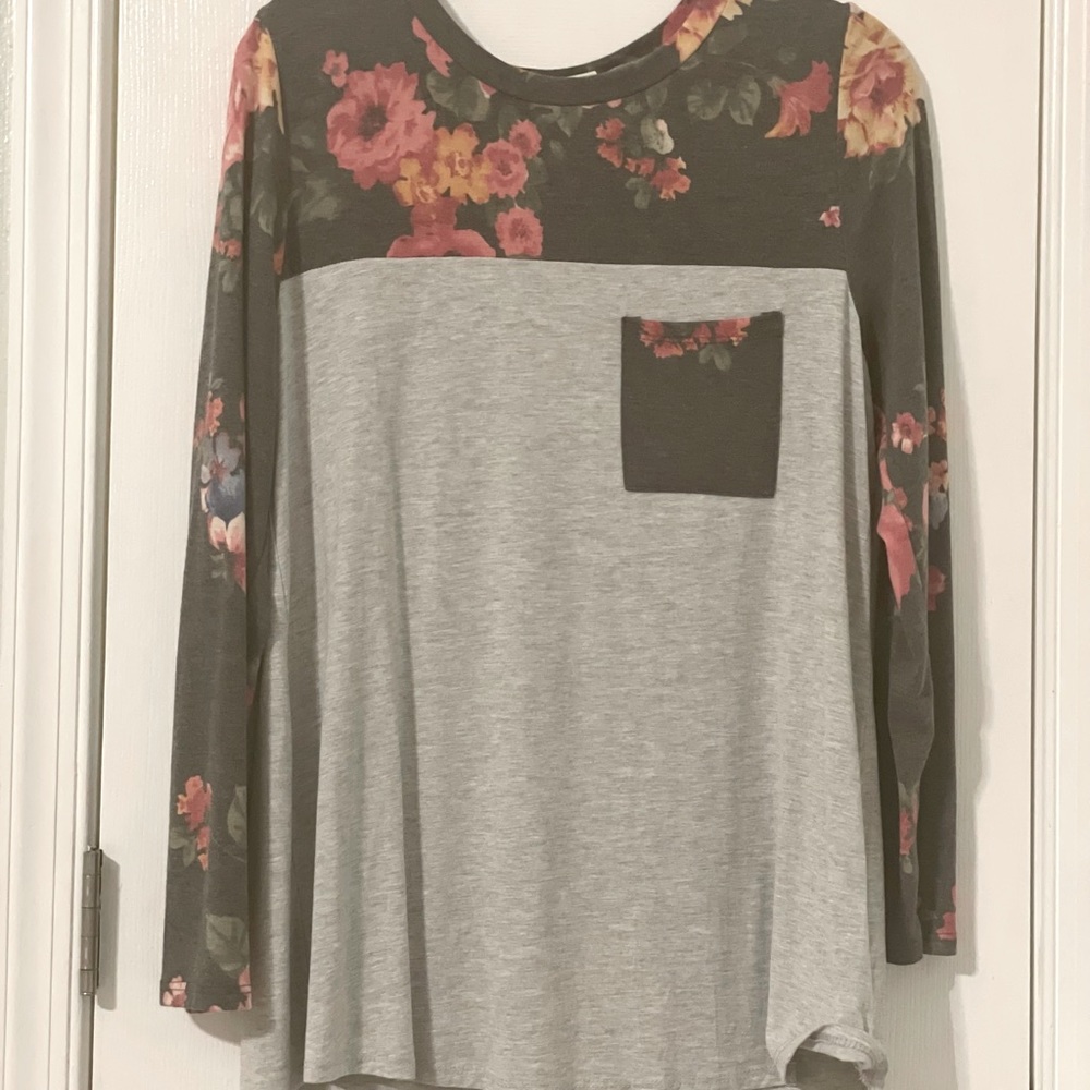 Evika Floral Top